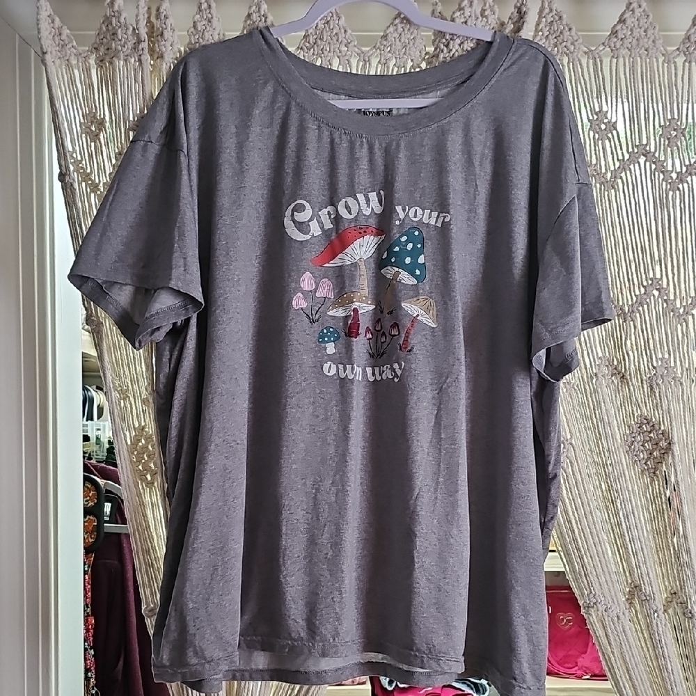 Gray Graphic T-Shirt with Mushroom Design